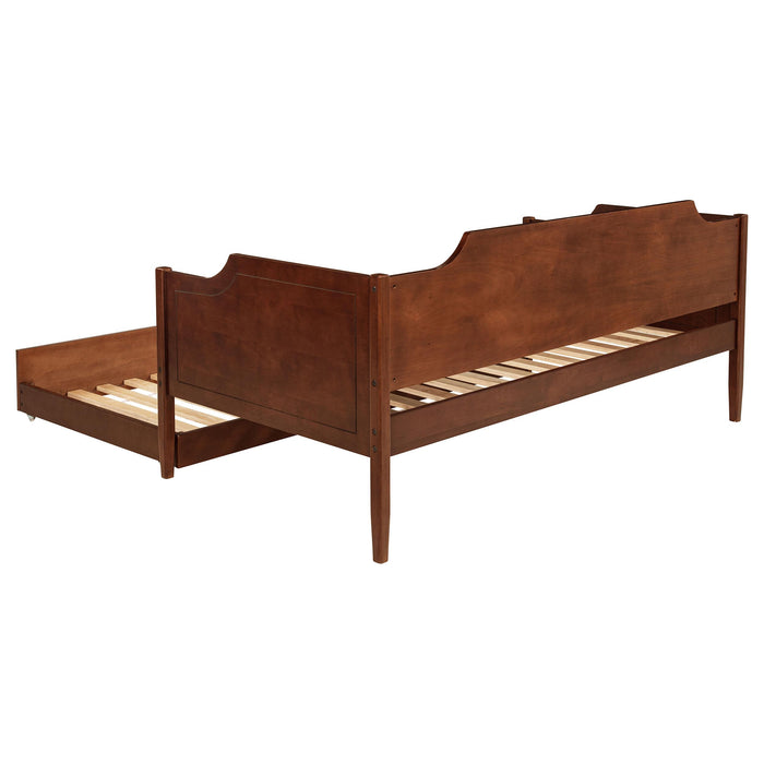 Redding Daybeds