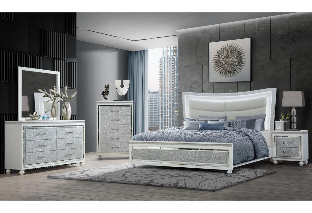 COLLETE WHITE QUEEN BED GROUP