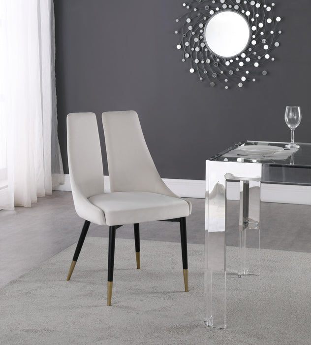 Sleek Cream Velvet Dining Chair
