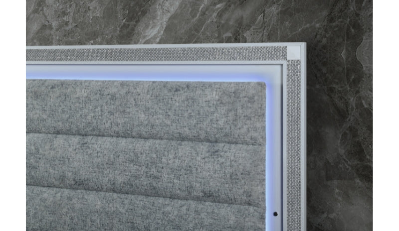 SOLEIL WHITE KING BED GROUP